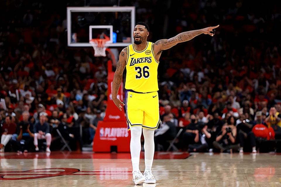 NBA下注火箭两年合同签下签湖人后场大闸，他们并没有使用全额中产特例？