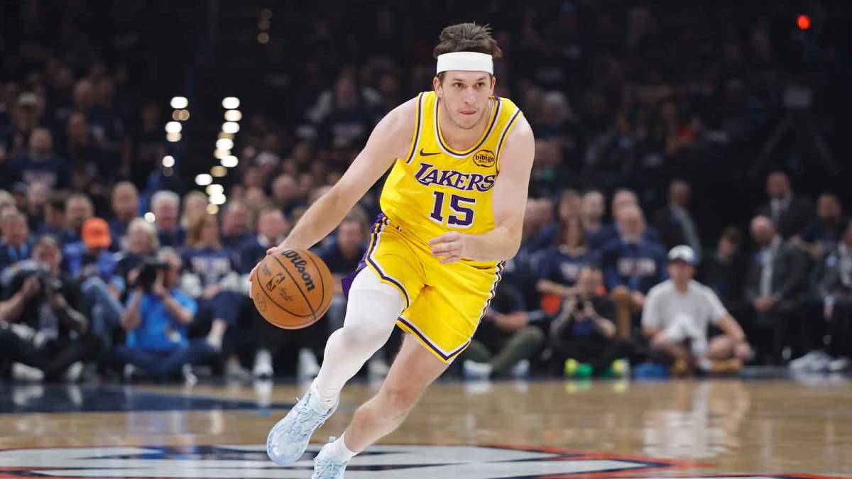 NBA下注勇士队格林谈湖人队里夫斯顶薪:不能表现挣扎,否则骂得体无完肤