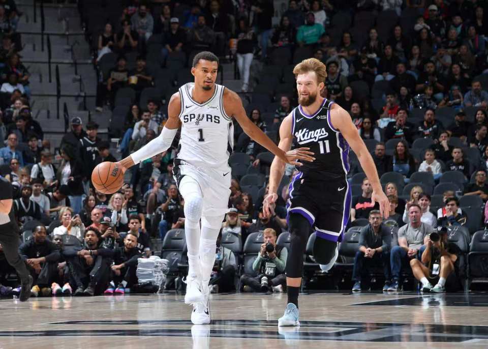 NBA下注马刺7人上双大胜送国王5连败 文班14+8福克斯战旧主16+6
