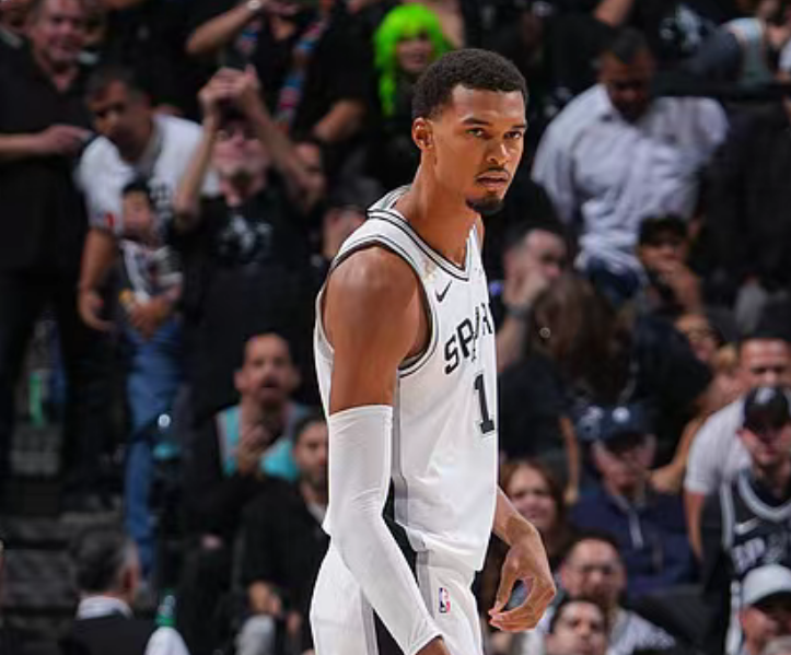NBA下注首胜!马刺末节轰27